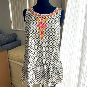 Available M embroidered blouse / mini dress